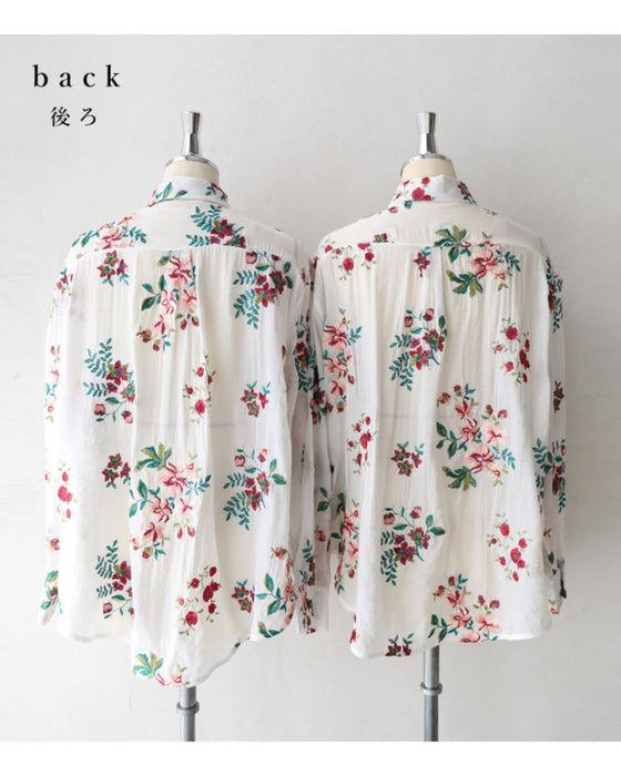 アンティーク風ビジューボタンの花刺繍シャツトップス