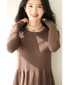 A luxurious, shiny piece for your neck. Wide pearl choker