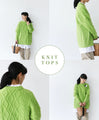 [Sale items cannot be returned or exchanged] A loose knit top with flattering color