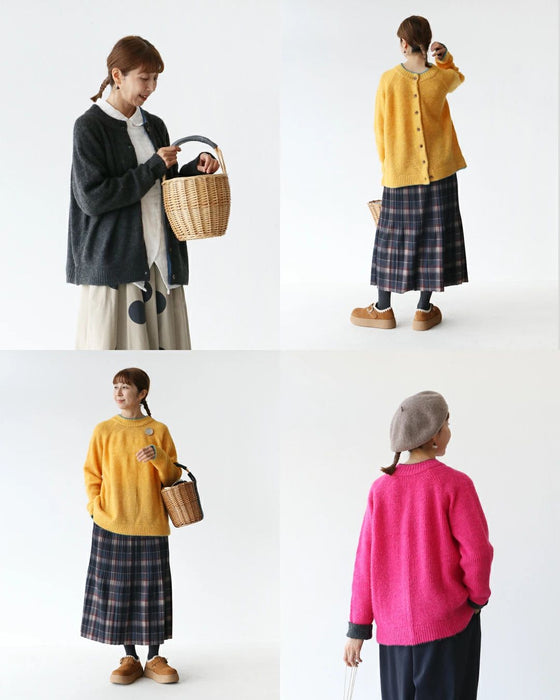 Knit cardigan with contrasting sleeves that can be worn front or back