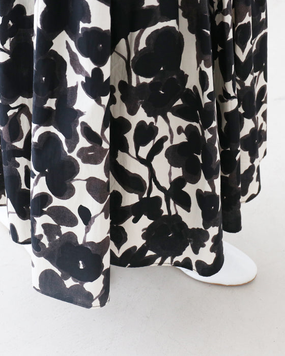 Monochrome botanical skirt