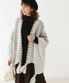 Knit stole with swaying fringes