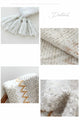 Knit stole with swaying fringes