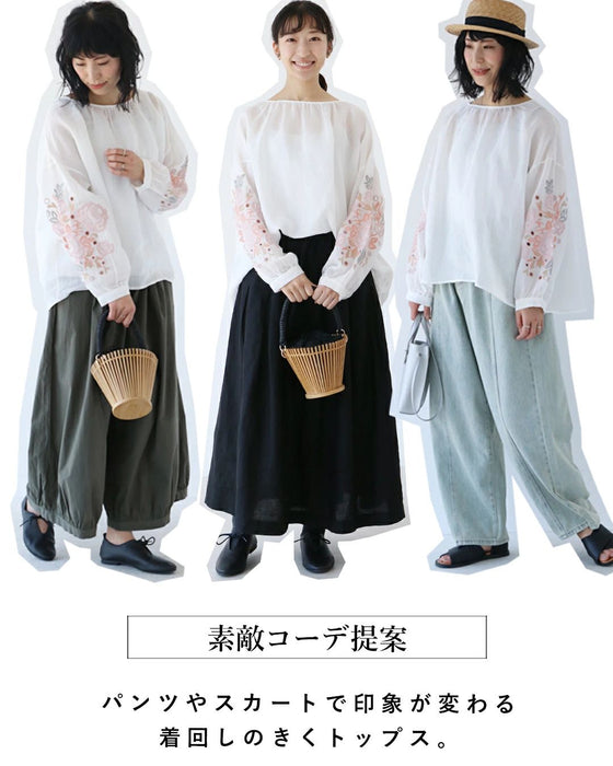 小さな春に心ときめく淡花刺繍トップス