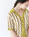Two-tone wave pattern top