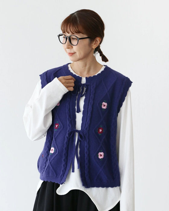 Flower embroidery front open vest