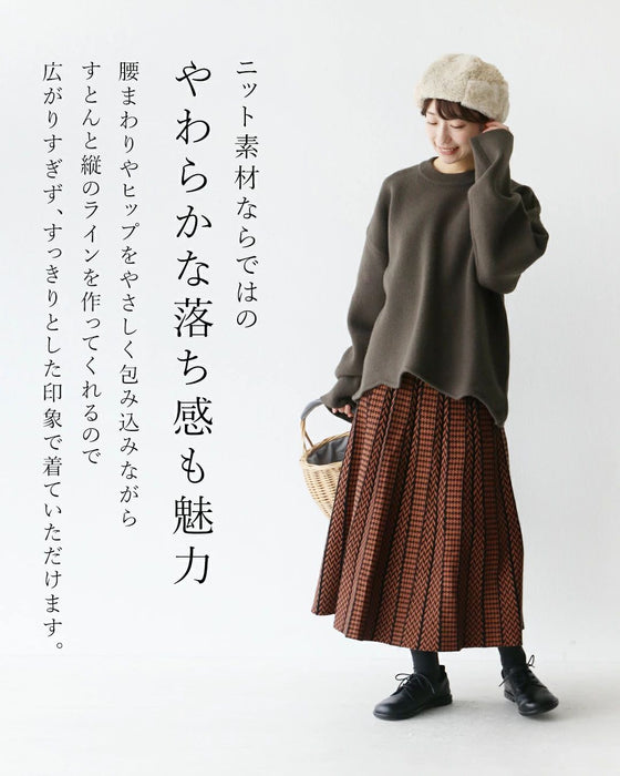 A knit skirt that makes you look slender