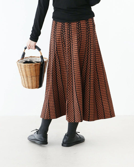 A knit skirt that makes you look slender