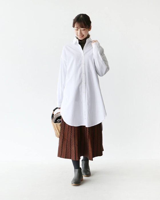 A knit skirt that makes you look slender