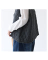 U-neck quilted vest made of warm material
