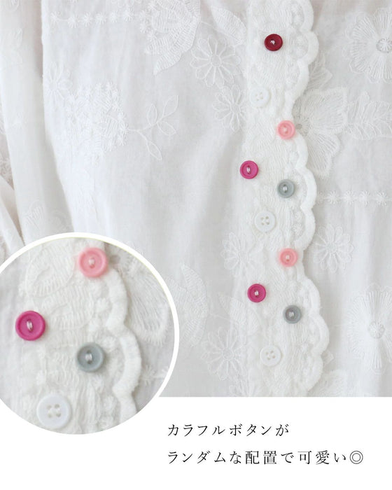 さりげないレースと心くすぐる彩りボタントップス