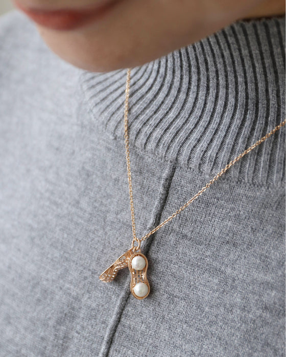 パールピーナッツネックレス