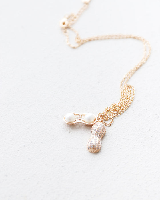 パールピーナッツネックレス