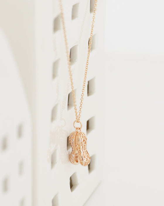 パールピーナッツネックレス