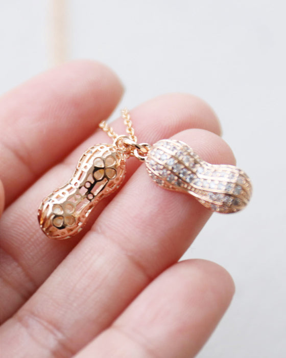 パールピーナッツネックレス