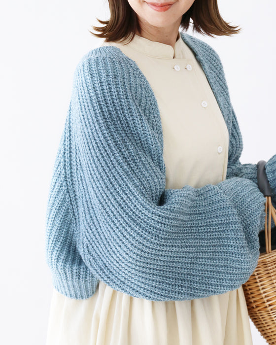 サッと羽織れるニットボレロ