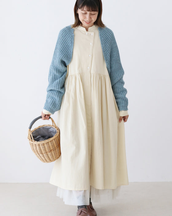 サッと羽織れるニットボレロ