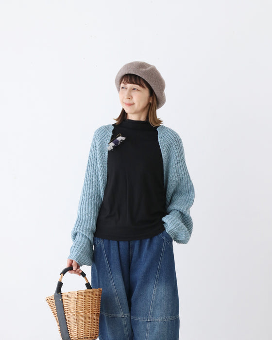 サッと羽織れるニットボレロ