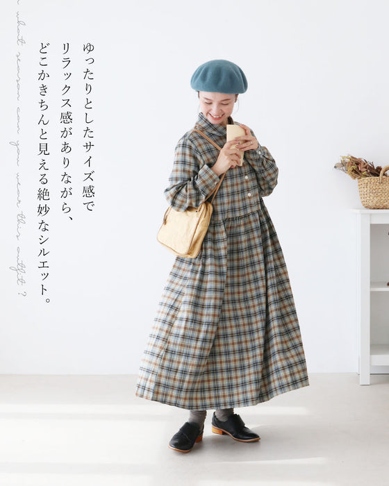 優しく穏やかな色合いチェックワンピース