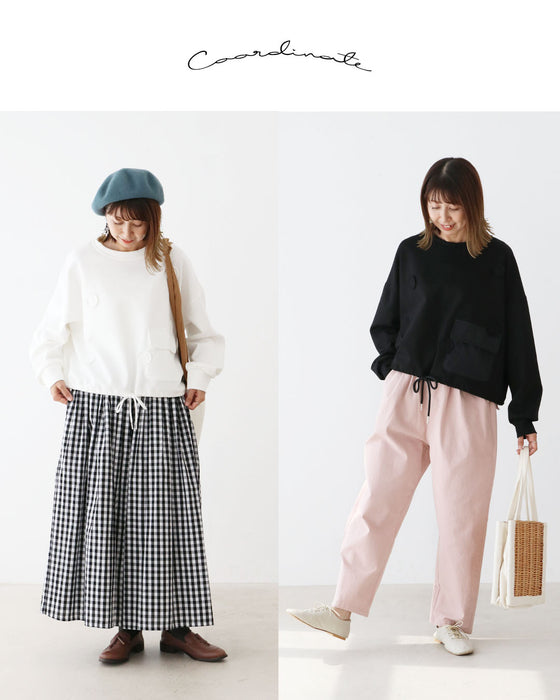 ワンポイントで差がつく遊び心ある一枚トップス