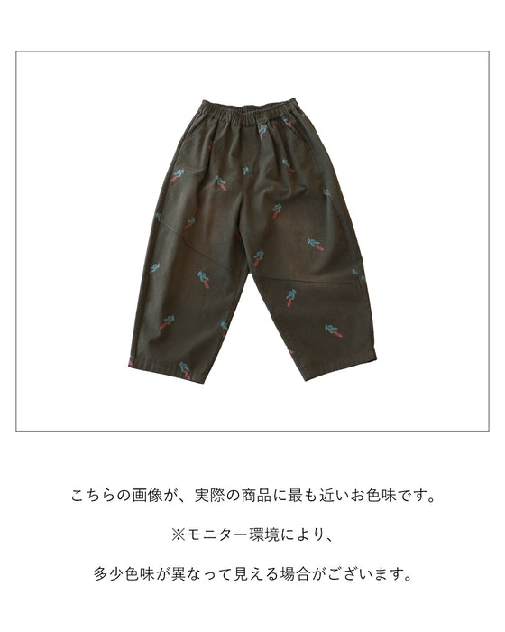 ゆったり花柄リラックスパンツ