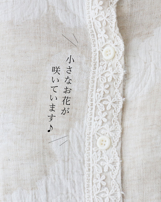 花模様ブラウストップス