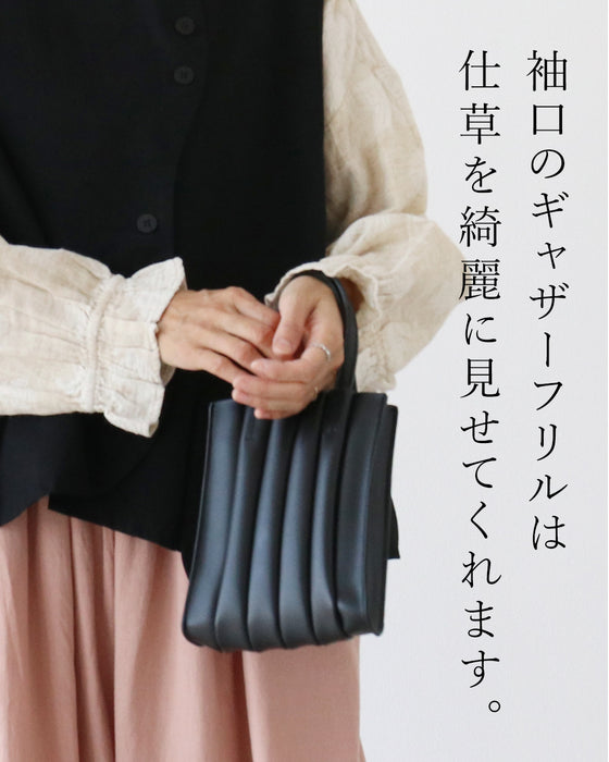 花模様ブラウストップス