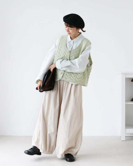 なみなみ立体ニットベスト