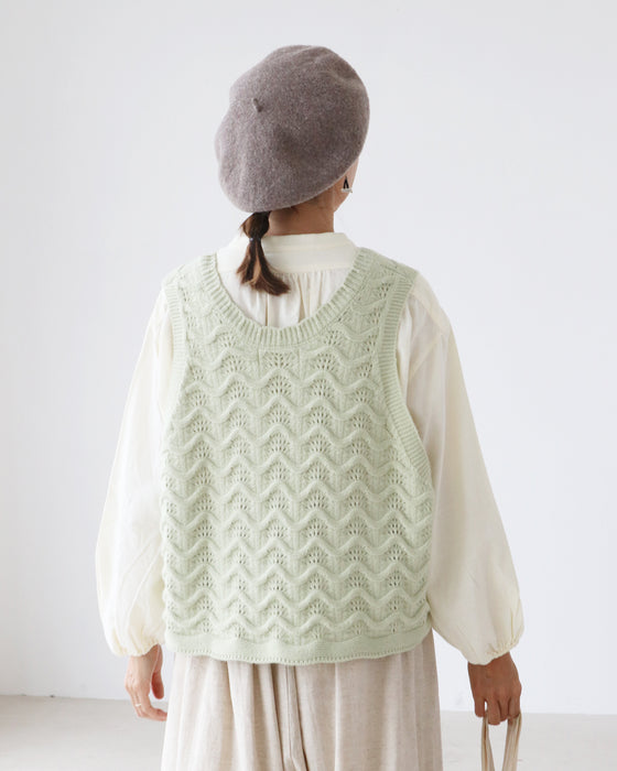 いつもの服にプラスワン着映えを叶えるベスト