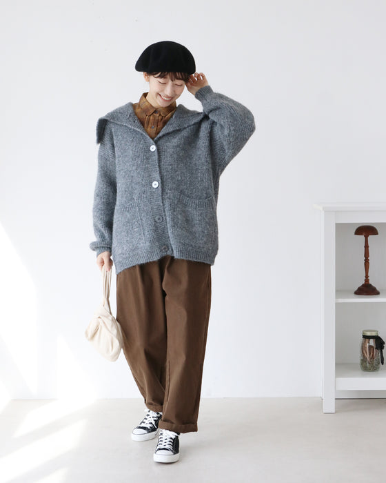 ビッグカラーでつくる自然な可愛さ カーディガン