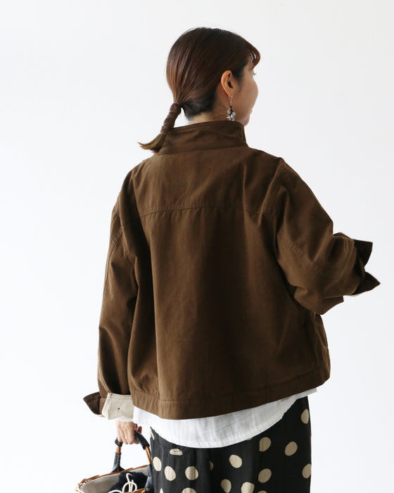 季節の変わり目軽やかアウター