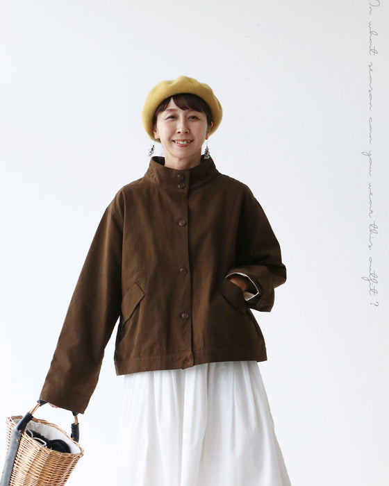 季節の変わり目軽やかアウター