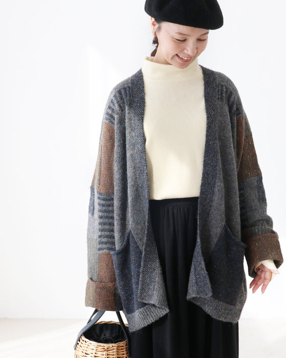 お洒落柄のゆったりカーデ