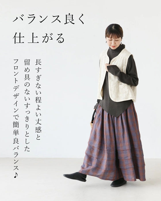 コーデをあか抜け見せ花刺繍ベスト