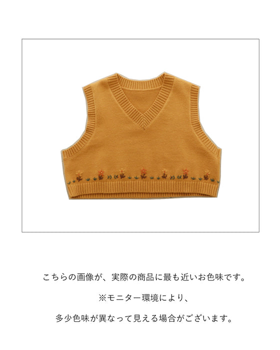 着こなしが華やぐ草花刺繍
