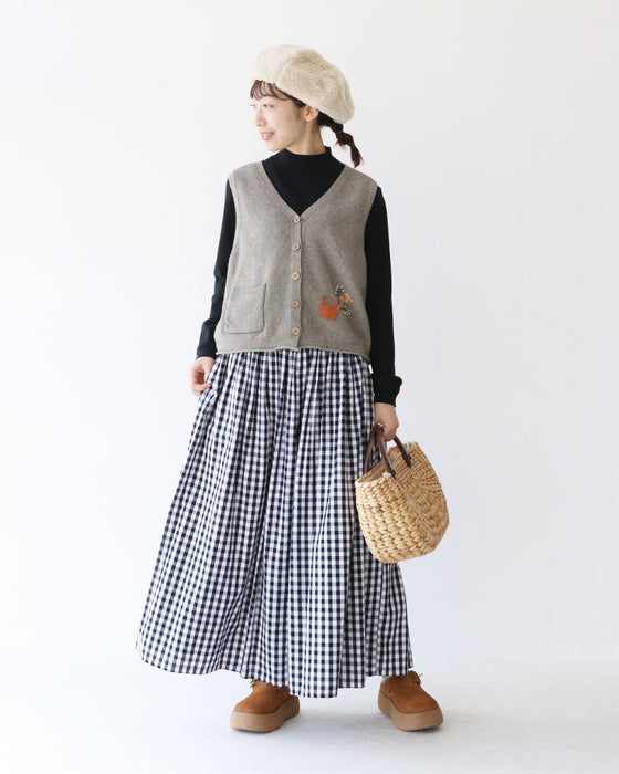 ほっこり花刺繍ベスト