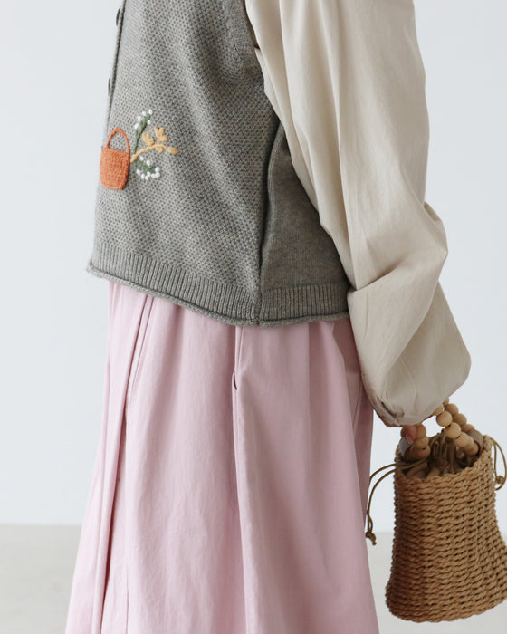 ほっこり花刺繍ベスト