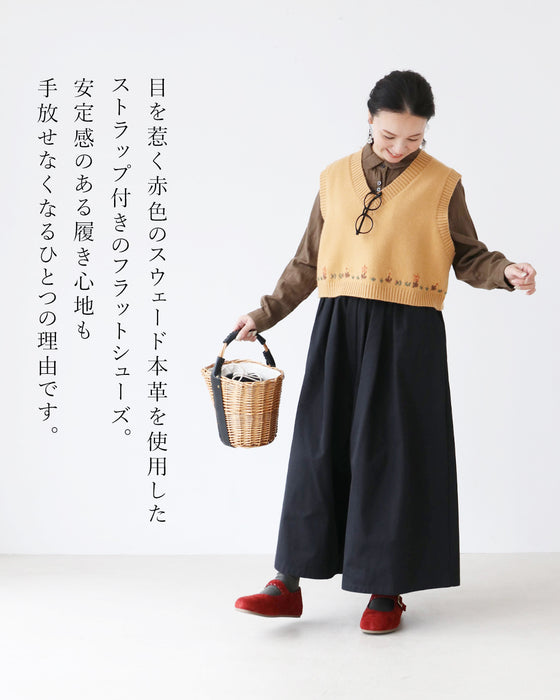 歩くたび、心が弾むスウェードステッチレザー靴