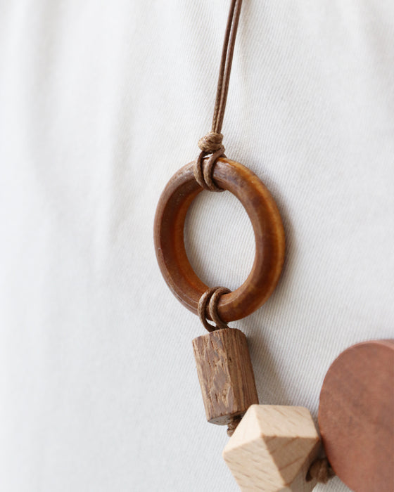 肩こり知らずな お洒落の味方ネックレス