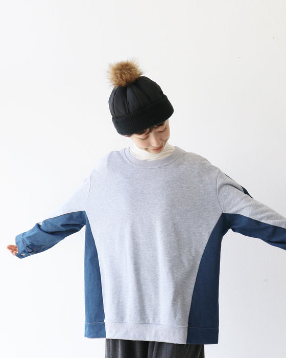 誰でも楽しめる異素材トップス