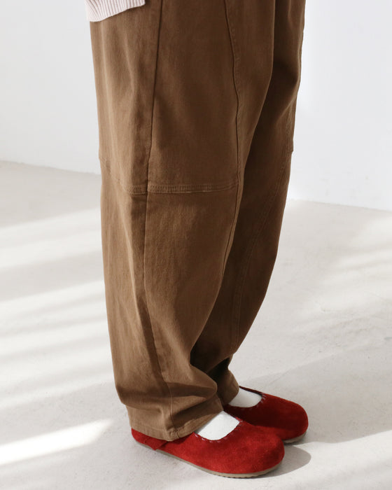 伸縮性抜群すっきりパンツ