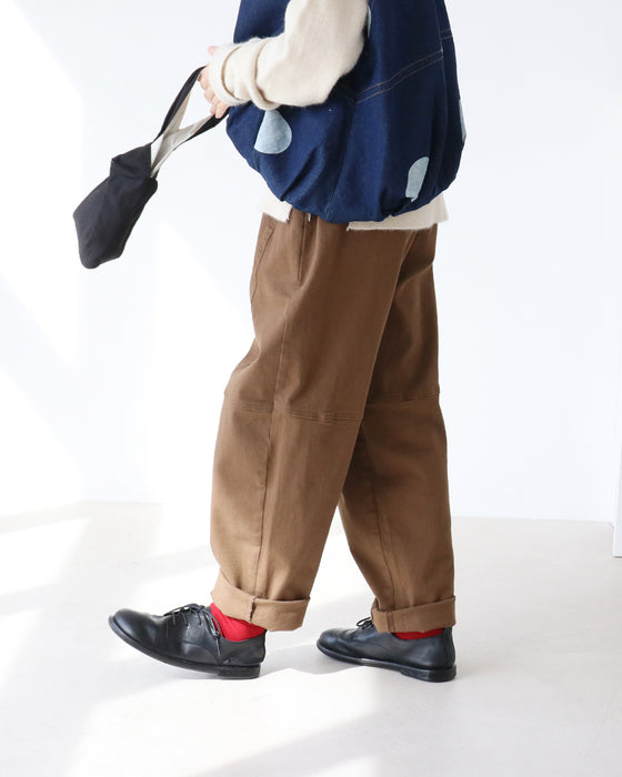 伸縮性抜群すっきりパンツ