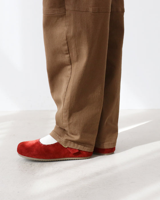 伸縮性抜群すっきりパンツ