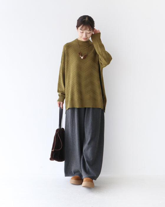 脚長見えニットパンツ