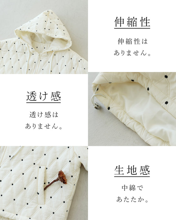 パーカー感覚で着られる刺繍アウター