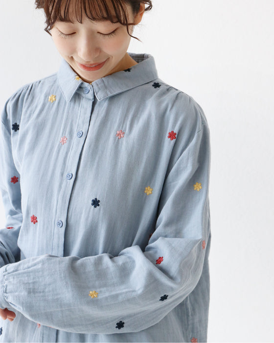 色花刺繍のガーゼシャツ