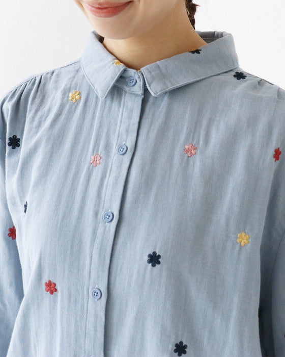 色花刺繍のガーゼシャツ