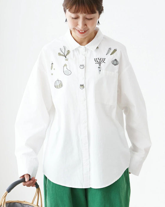 大人の遊び心を添える刺繍シャツ