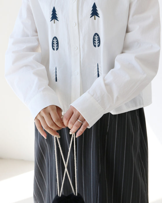 ツリー刺繍シャツ