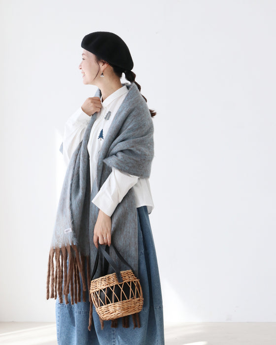 ツリー刺繍シャツ